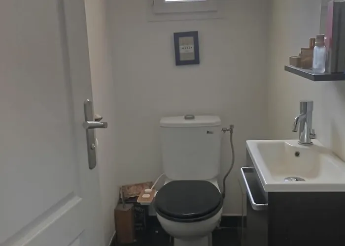 House With A Saltwater Pool * Teuillac